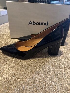 Abound Black Patent Block Heel Pumps — Pointed Toe